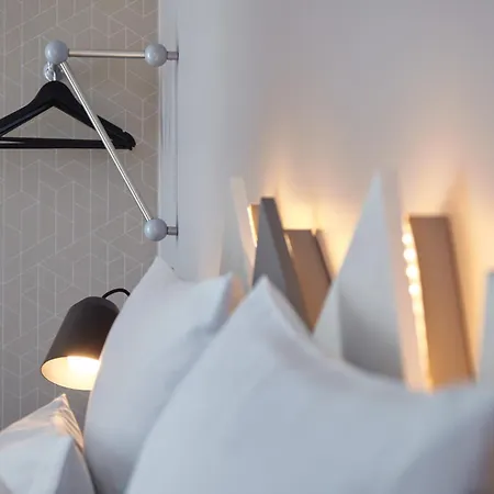 Hotel - The Niu, Hub Messe By Ihg Dusseldorf