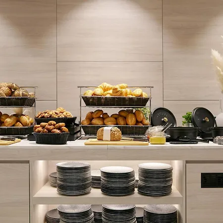 Hotel - The Niu, Hub Messe By Ihg Dusseldorf
