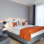 - The Niu, Hub Messe By Ihg 3*