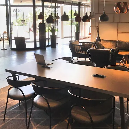 - The Niu, Hub Messe By Ihg 酒店 3*