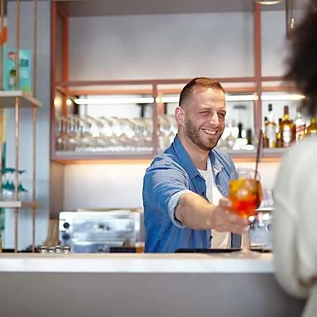 - The Niu, Hub Messe By Ihg דיסלדורף