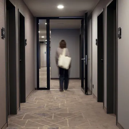 - The Niu, Hub Messe By Ihg Hotel