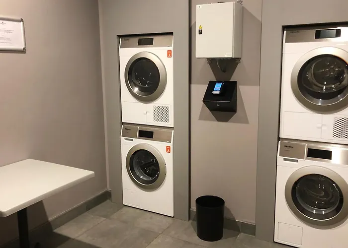 מלון - The Niu, Hub Messe By Ihg 3*