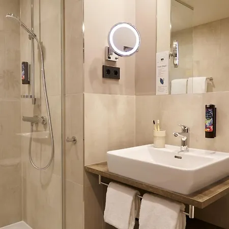 Hotel - The Niu, Hub Messe By Ihg
