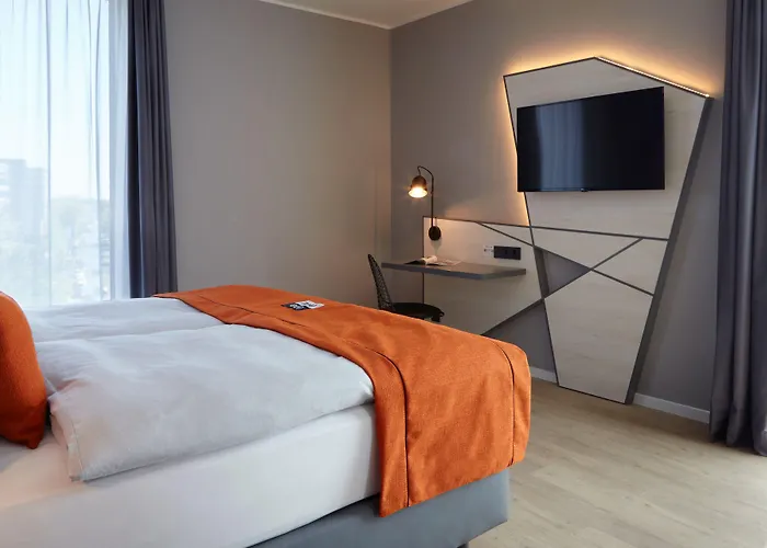 Hotel - The Niu, Hub Messe By Ihg