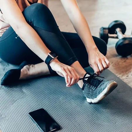 - The Niu, Hub Messe By Ihg Hotell 3*