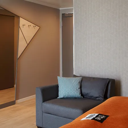 - The Niu, Hub Messe By Ihg Hotell 3*