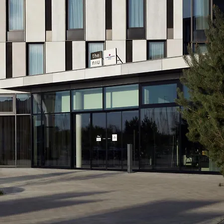 - The Niu, Hub Messe By Ihg Hotel Dusseldorf