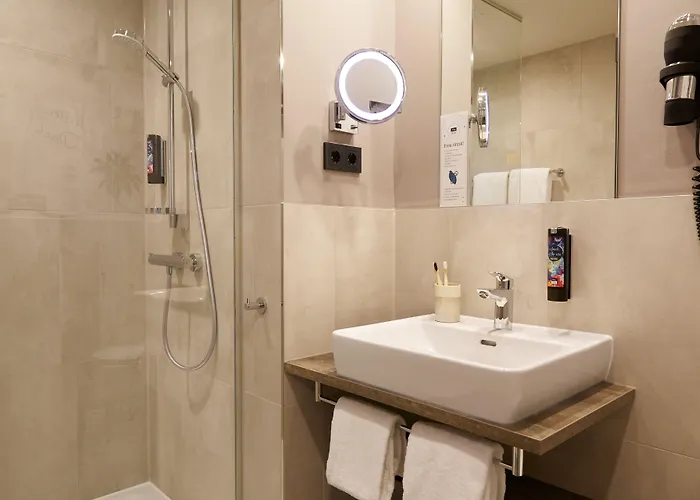 - The Niu, Hub Messe By Ihg 3* Dusseldorf